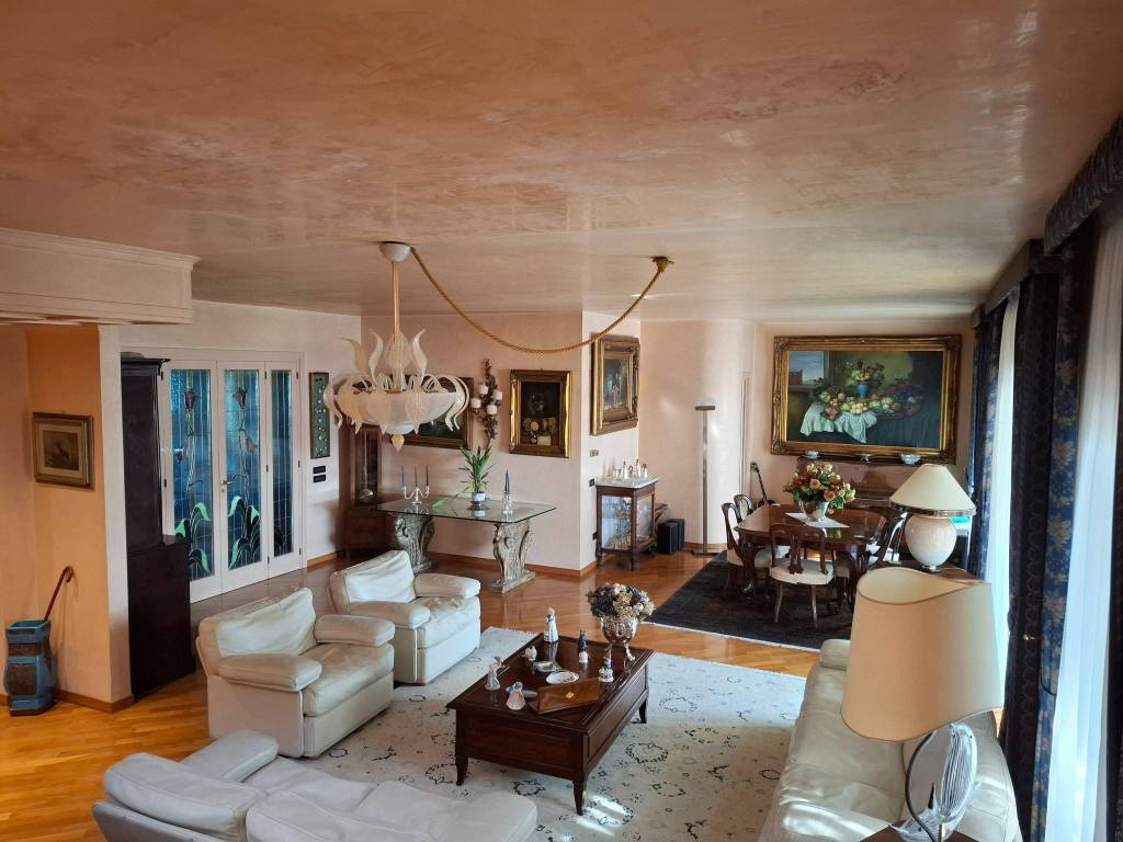 appartamento in vendita a Bari in zona Carrassi