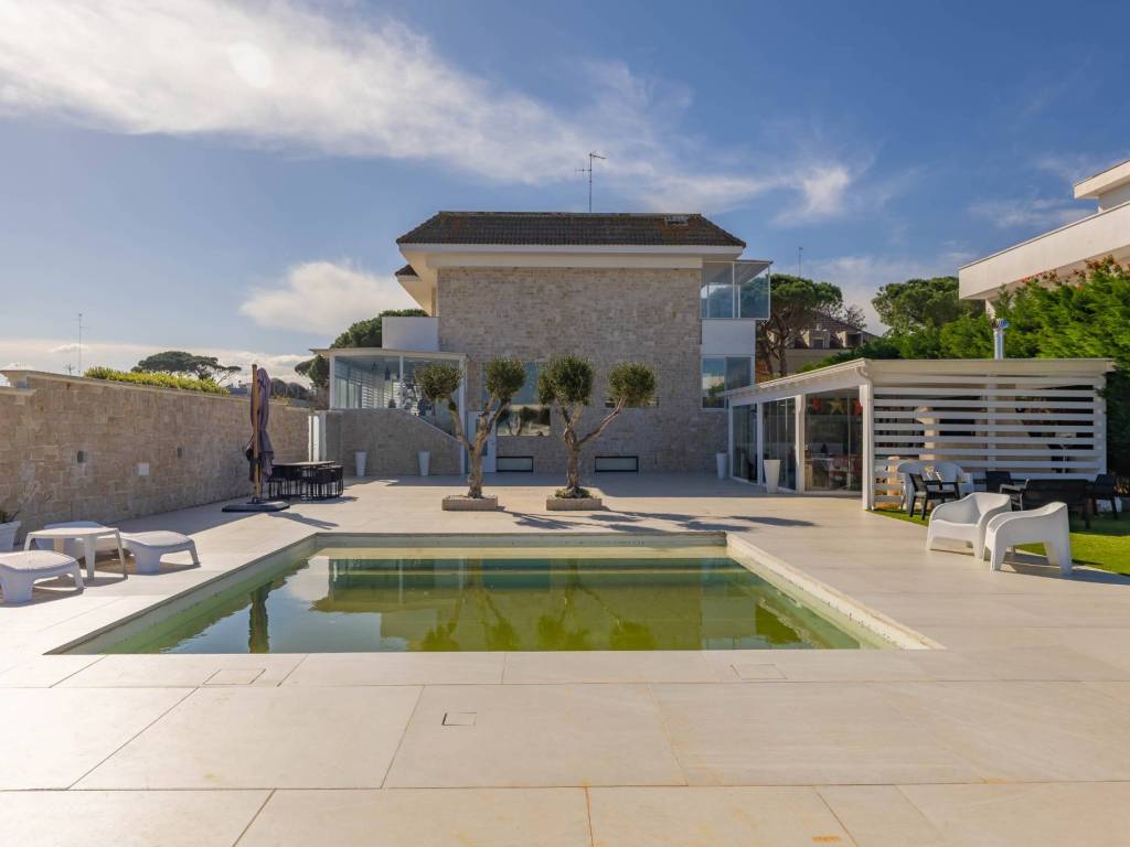 casa indipendente in vendita a Bari in zona Santo Spirito