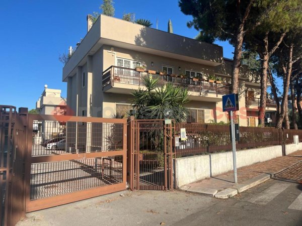 casa indipendente in vendita a Bari in zona Mungivacca