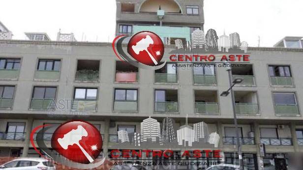 negozio in vendita a Bari in zona San Girolamo