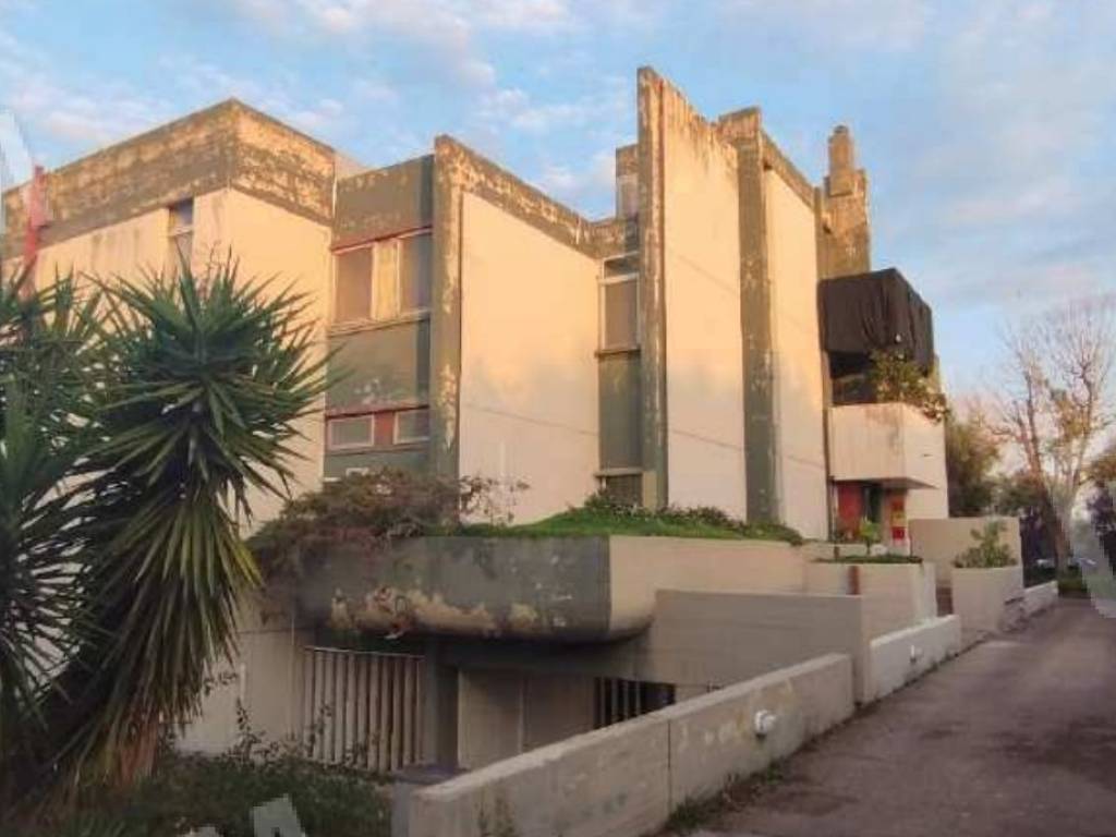 ufficio in vendita a Bari in zona Carbonara