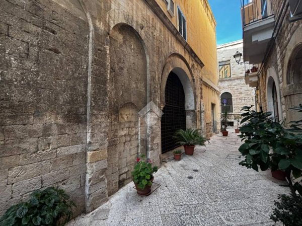 appartamento in vendita a Bari in zona Città Vecchia