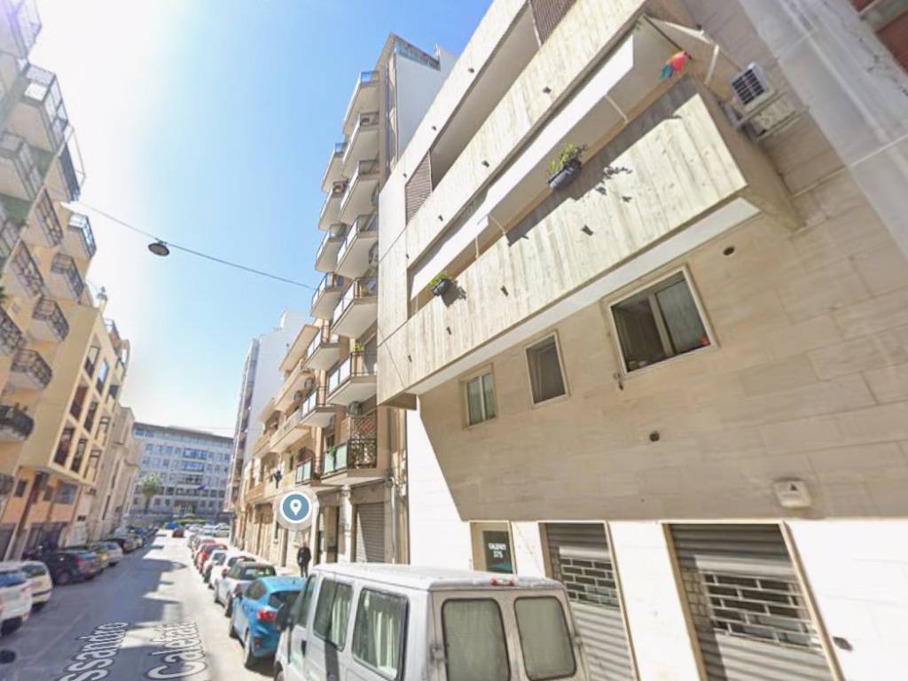 negozio in vendita a Bari in zona Libertà