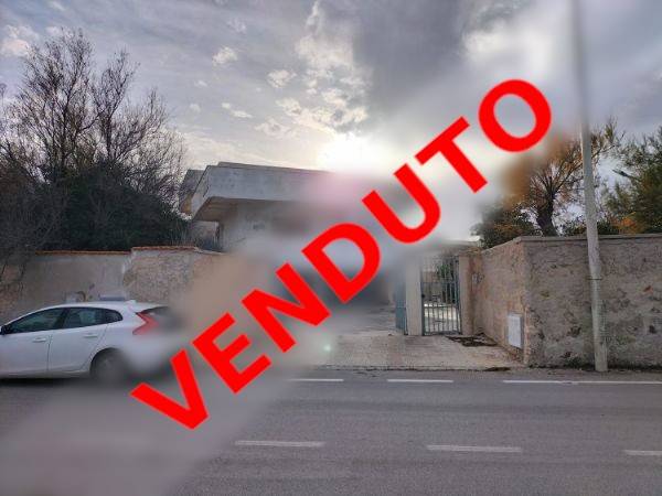 casa indipendente in vendita a Bari in zona Torre a Mare