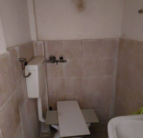 negozio in vendita a Bari in zona Libertà