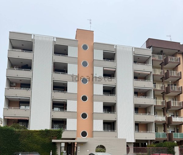 appartamento in vendita a Bari in zona Carbonara