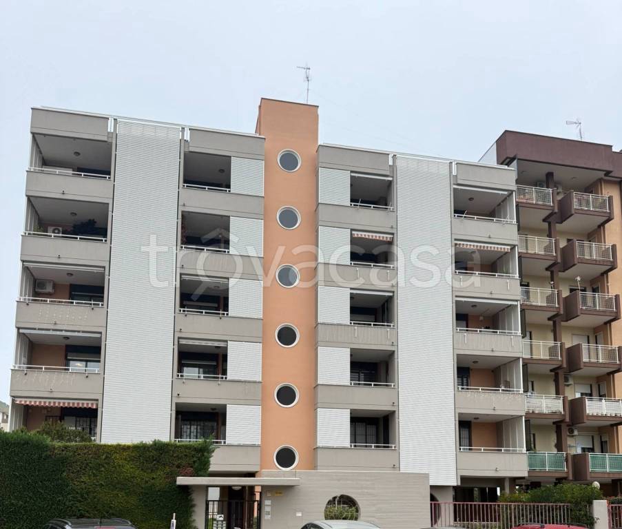 appartamento in vendita a Bari in zona Carbonara