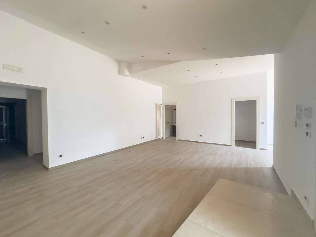 casa indipendente in vendita a Bari in zona Poggiofranco