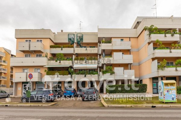 appartamento in vendita a Bari in zona Palese/Macchie