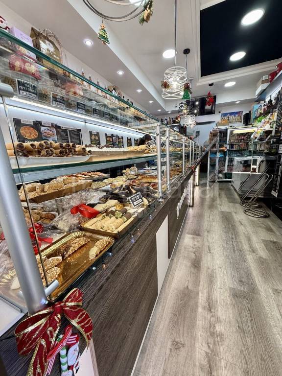 negozio in vendita a Bari in zona San Pasquale