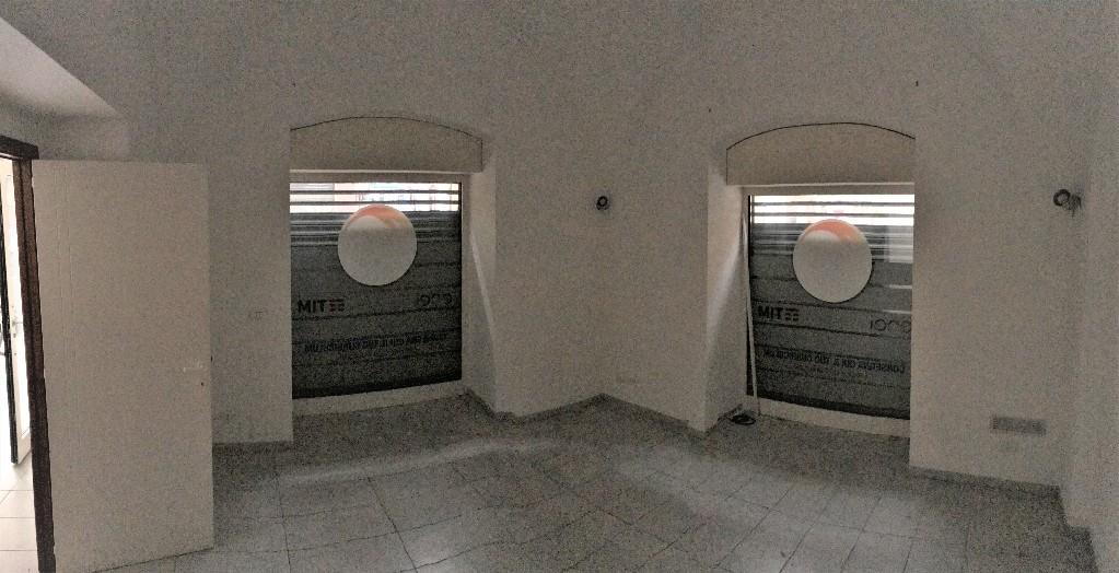 negozio in vendita a Bari in zona Murat