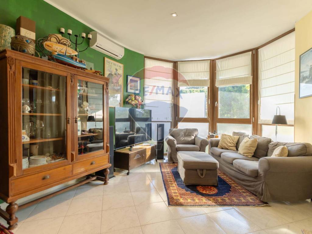 appartamento in vendita a Bari in zona Torre a Mare