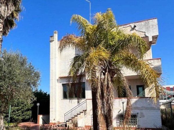 casa indipendente in vendita a Bari in zona Palese/Macchie