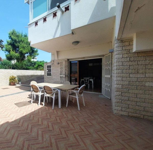 casa indipendente in vendita a Bari in zona San Girolamo