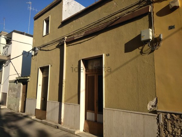 casa indipendente in vendita a Bari in zona Carbonara