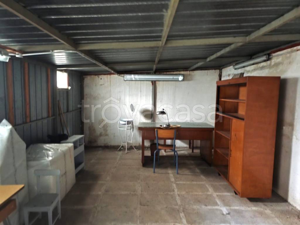 locale commerciale in vendita a Bari in zona Murat