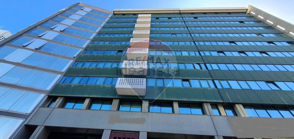 ufficio in vendita a Bari in zona Poggiofranco