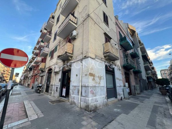 negozio in vendita a Bari in zona Libertà