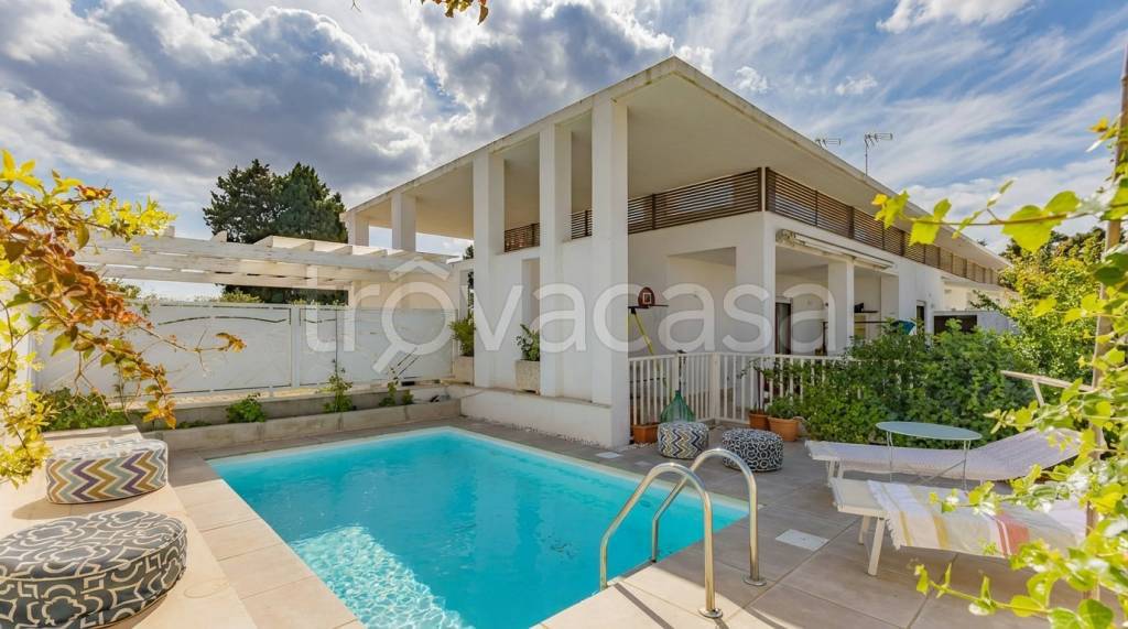 casa indipendente in vendita a Bari in zona Poggiofranco