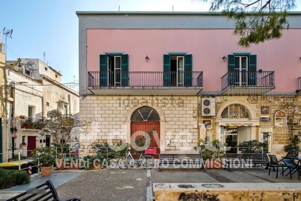 casa indipendente in vendita a Bari in zona Carbonara