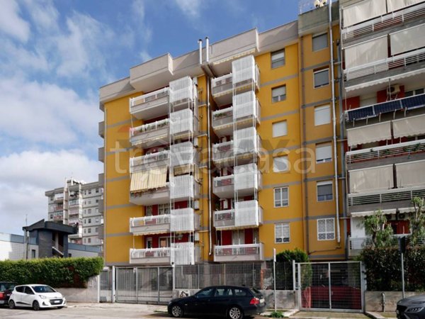 appartamento in vendita a Bari in zona Palese/Macchie