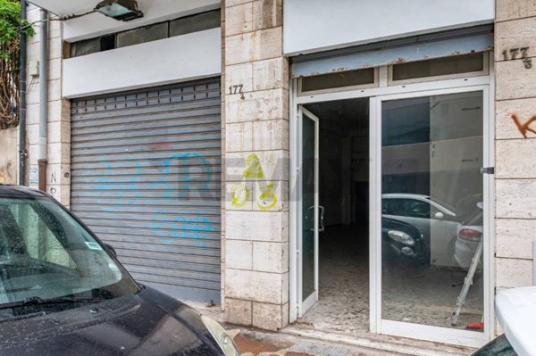 negozio in vendita a Bari in zona San Pasquale