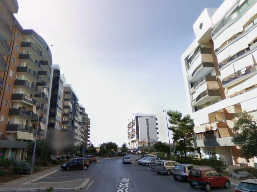 negozio in vendita a Bari in zona San Paolo