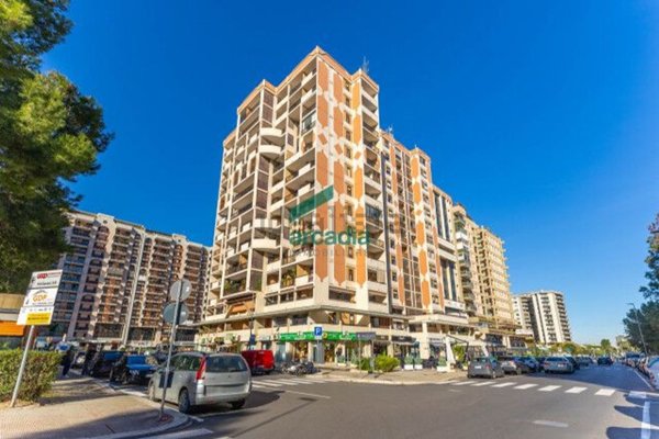 trivano in vendita a Bari in zona Poggiofranco