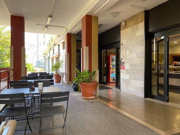 negozio in vendita a Bari in zona Poggiofranco