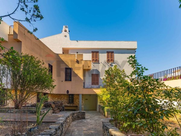 casa indipendente in vendita a Bari in zona Santo Spirito