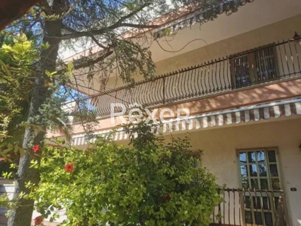 casa indipendente in vendita a Bari in zona Carbonara