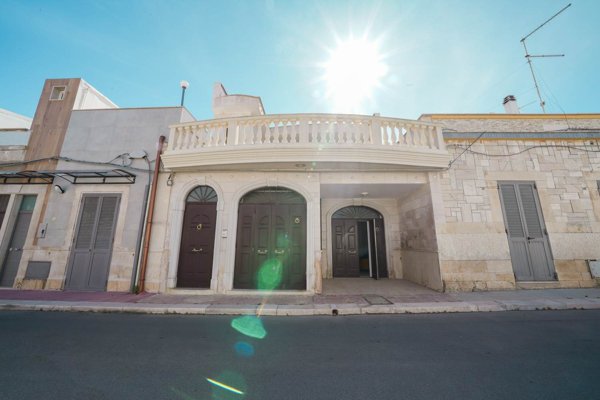 casa indipendente in vendita a Bari in zona Palese/Macchie