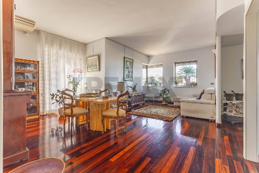 appartamento in vendita a Bari in zona Poggiofranco