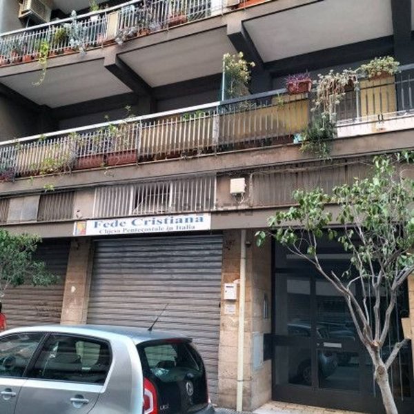 ufficio in vendita a Bari in zona Libertà