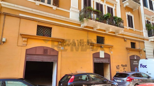 locale commerciale in vendita a Bari in zona San Pasquale