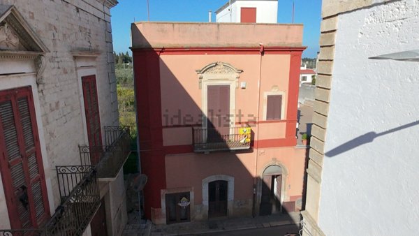 esavano in vendita a Bari in zona Loseto