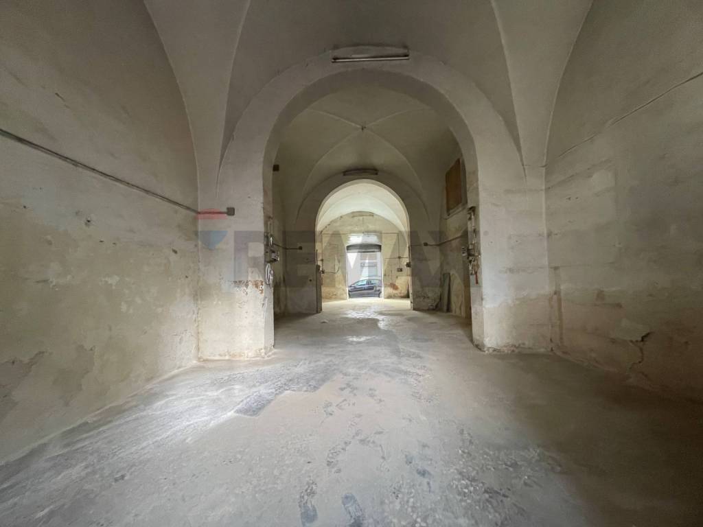 negozio in vendita a Bari in zona San Pasquale