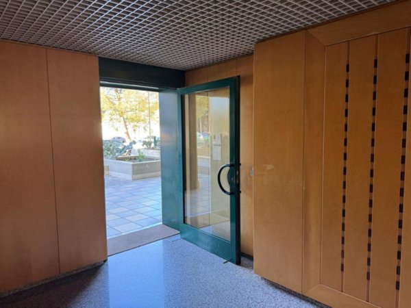 ufficio in vendita a Bari in zona Poggiofranco