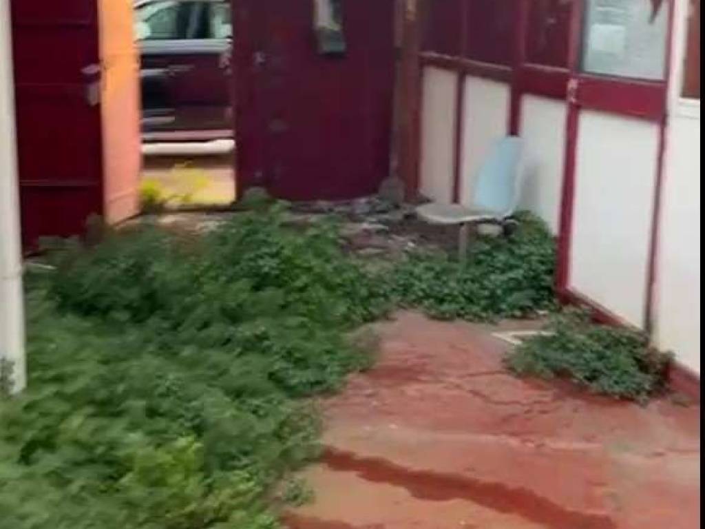 locale commerciale in vendita a Bari in zona Picone