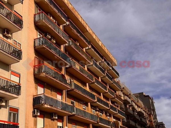 negozio in vendita a Bari in zona Libertà