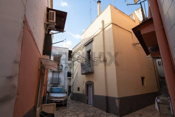 casa indipendente in vendita a Bari in zona Ceglie del Campo