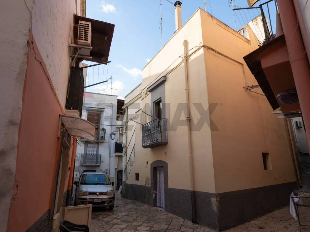 casa indipendente in vendita a Bari in zona Ceglie del Campo