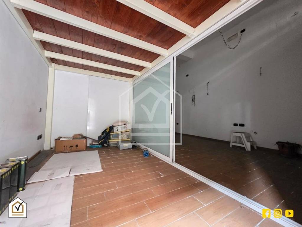locale commerciale in vendita a Bari in zona Murat