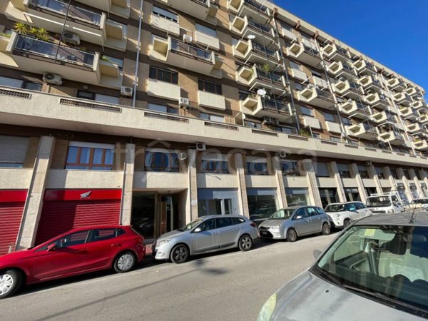 negozio in vendita a Bari in zona San Pasquale