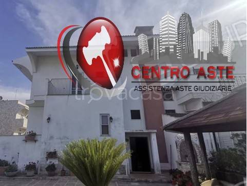 casa indipendente in vendita a Bari in zona Fesca