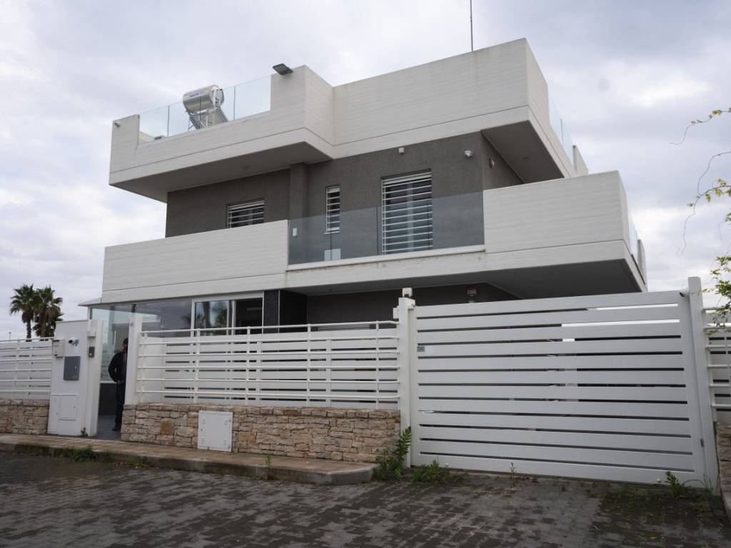 casa indipendente in vendita a Bari in zona Carbonara