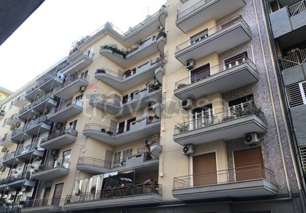 locale commerciale in vendita a Bari in zona Madonnella