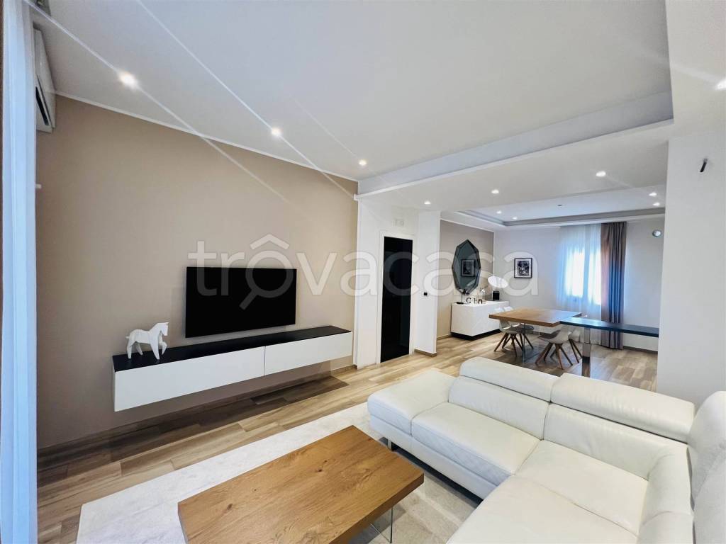 appartamento in vendita a Bari in zona Libertà