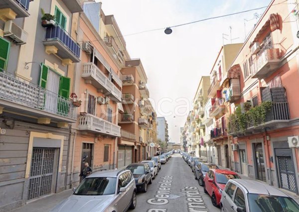 negozio in vendita a Bari in zona Libertà