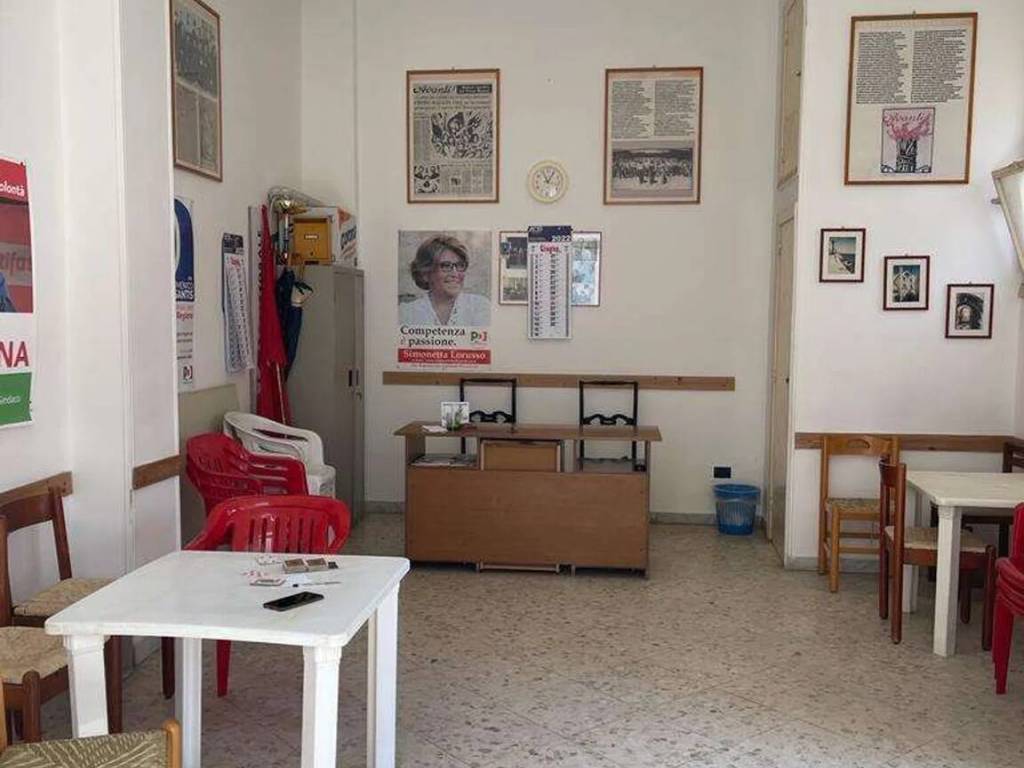 negozio in vendita a Bari in zona Japigia
